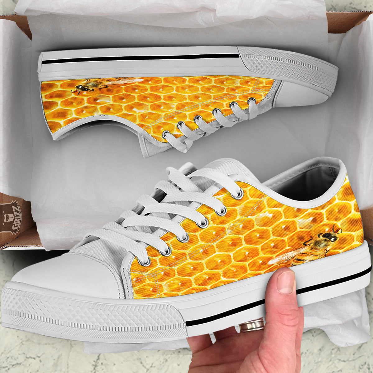 Honeycomb And Bees Print White Low Top Shoes-grizzshop