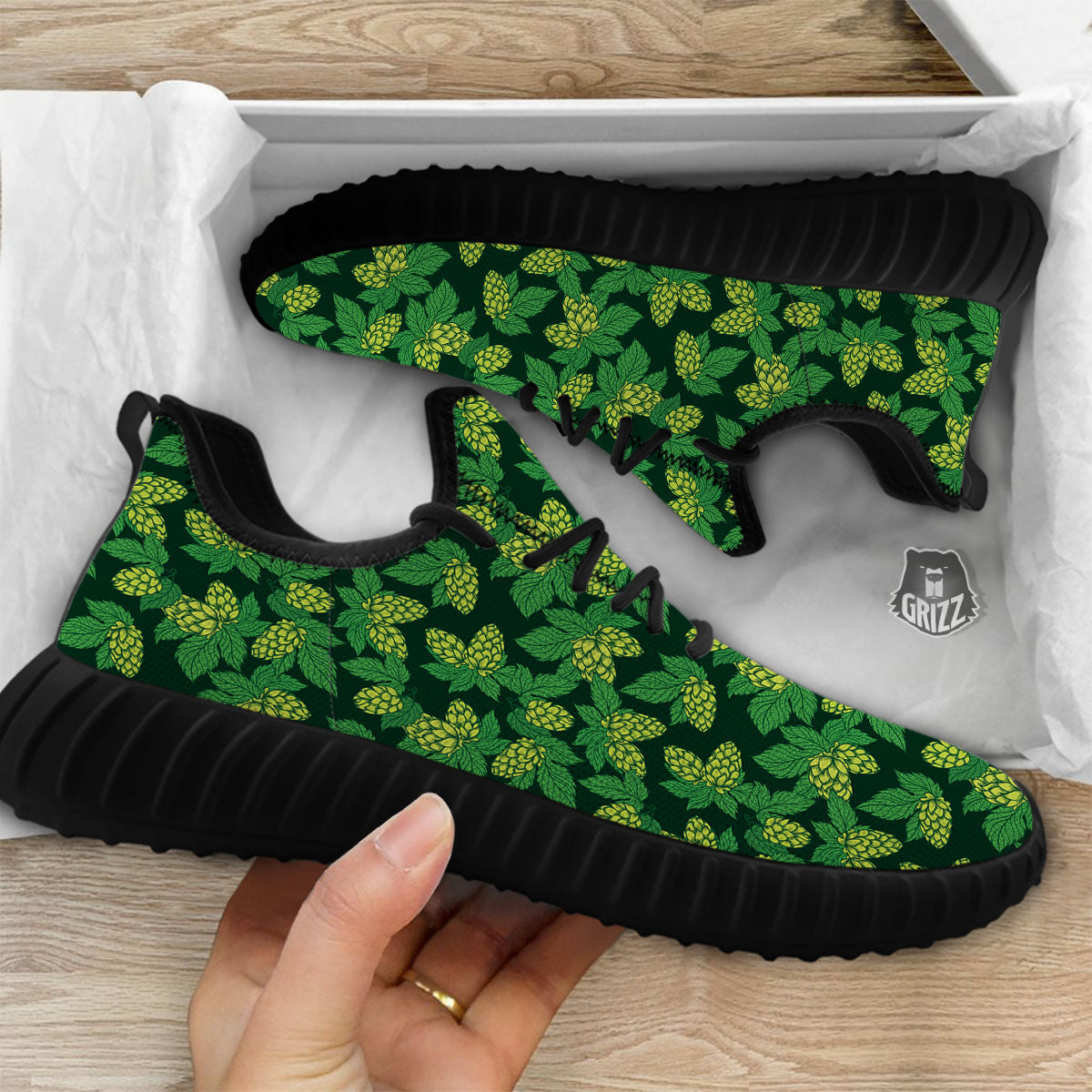 Hop Cone Green Print Pattern Black Walking Shoes-grizzshop