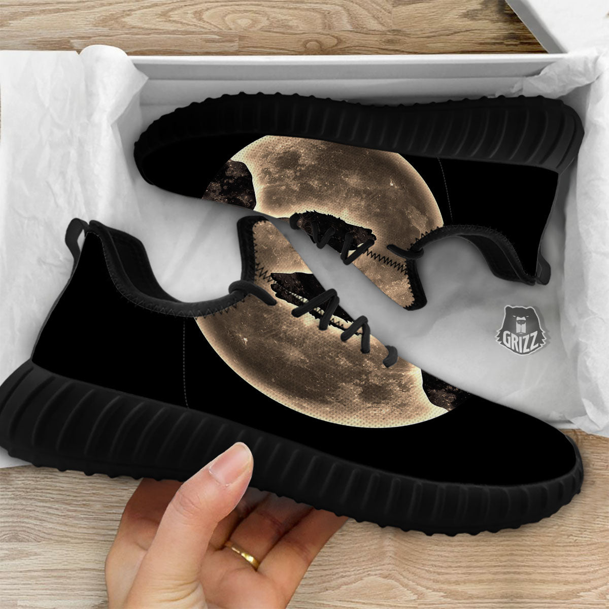 Howling Wolf Full Moon Print Black Walking Shoes-grizzshop