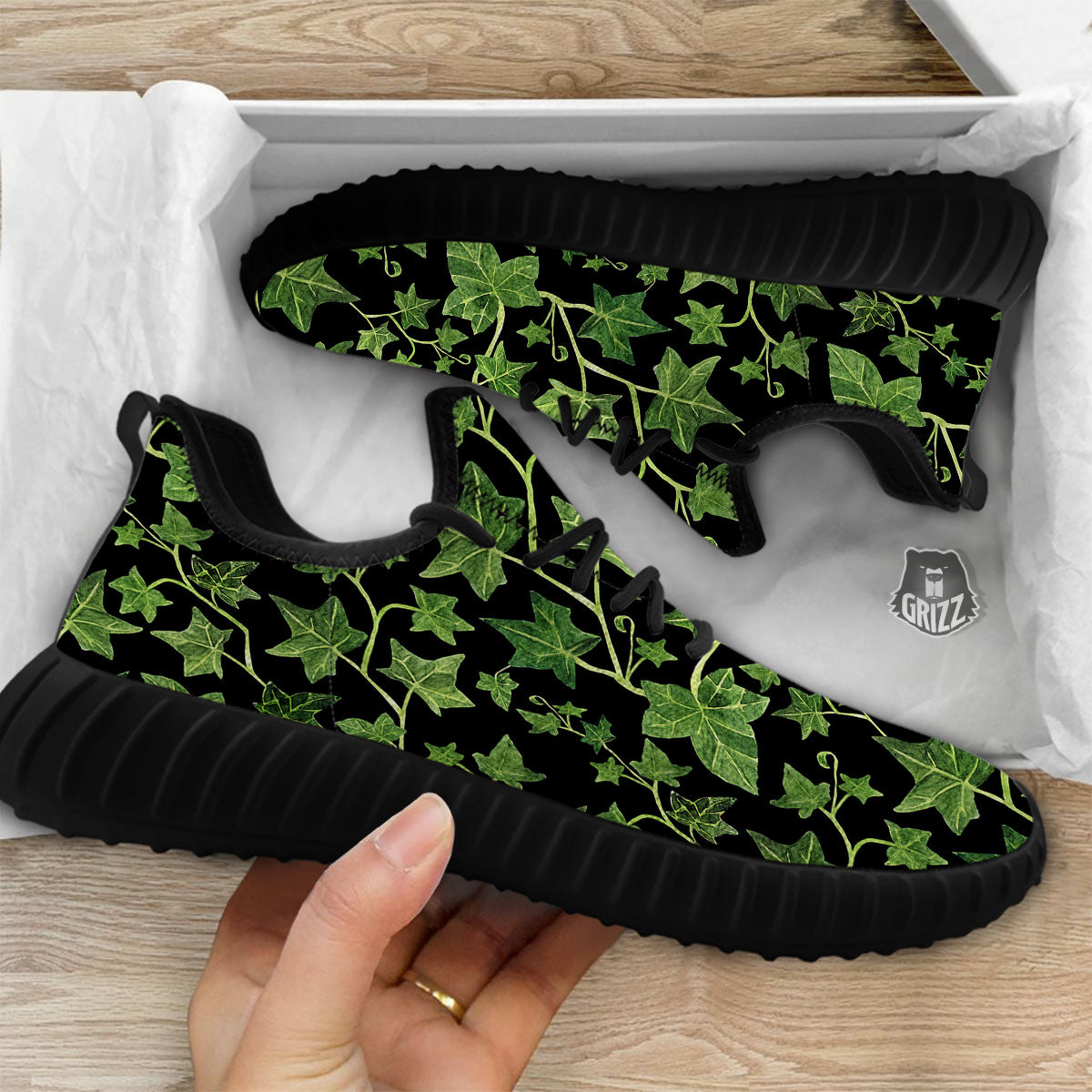 Ivy Leaf Green Print Black Walking Shoes-grizzshop