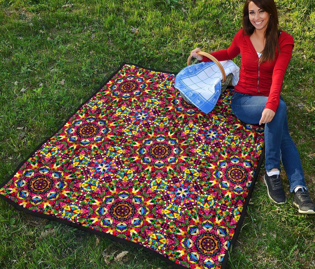 Kaleidoscope Pattern Print Quilt-grizzshop