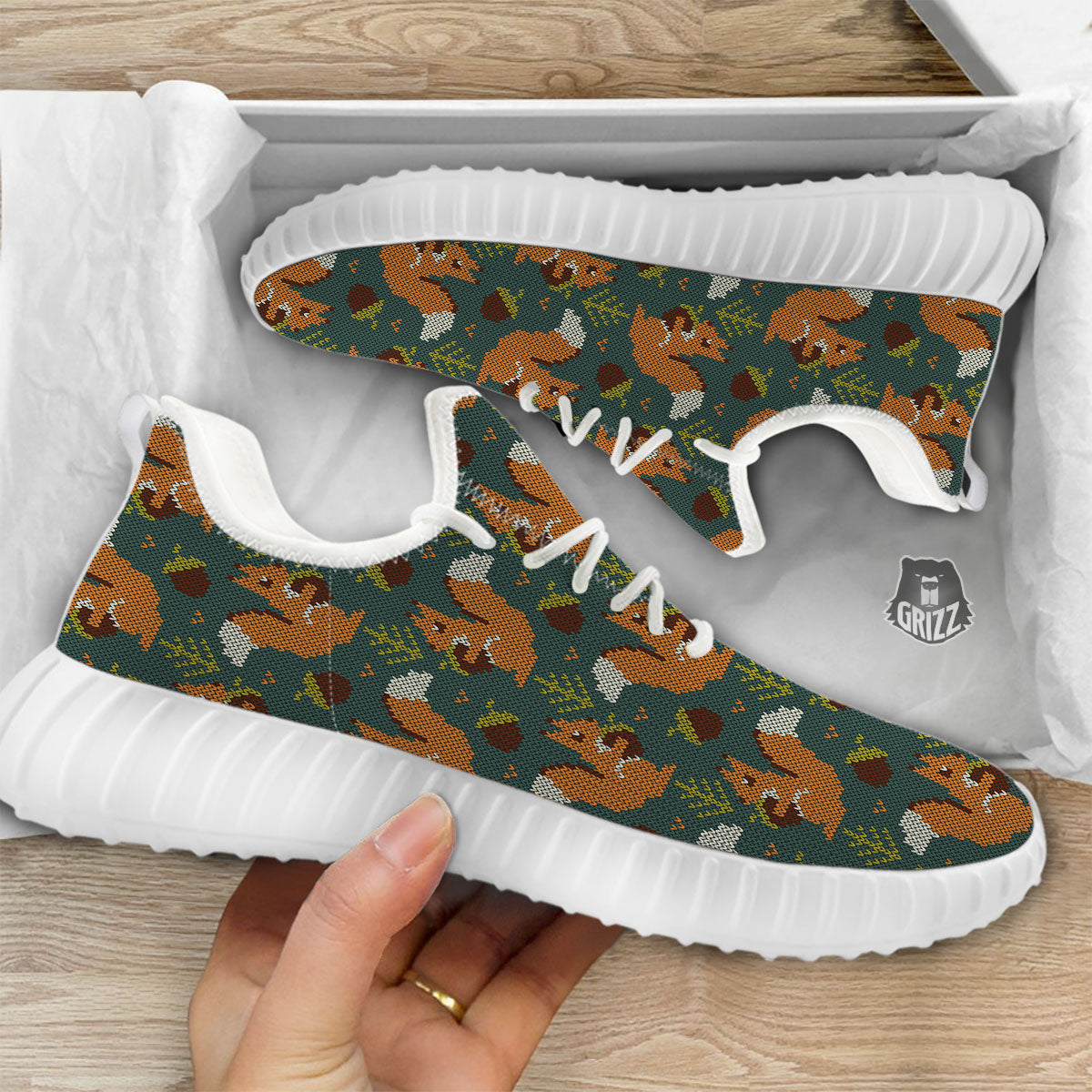 Knitted Squirrel Print Pattern White Walking Shoes-grizzshop