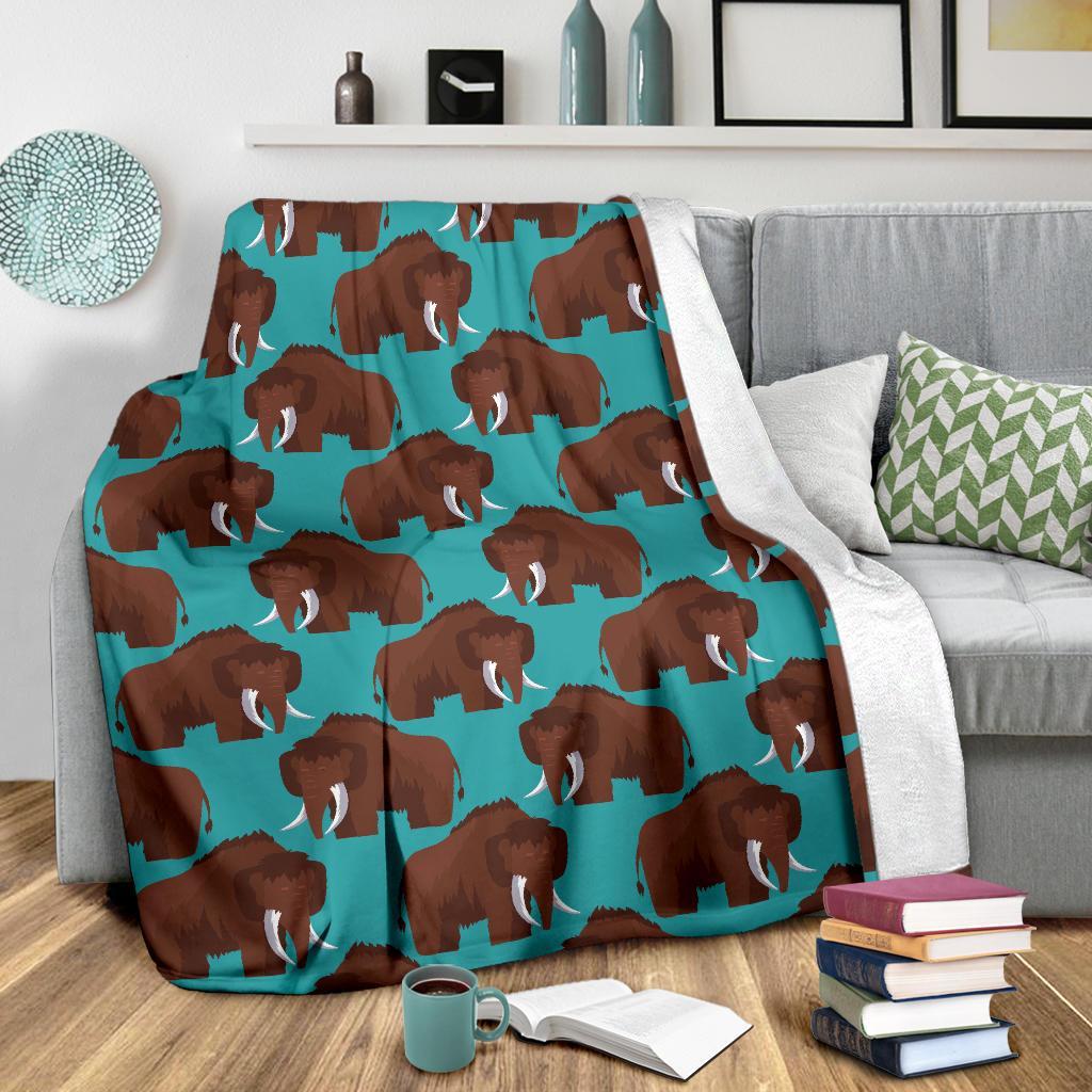 Mammoth Blue Pattern Print Blanket-grizzshop