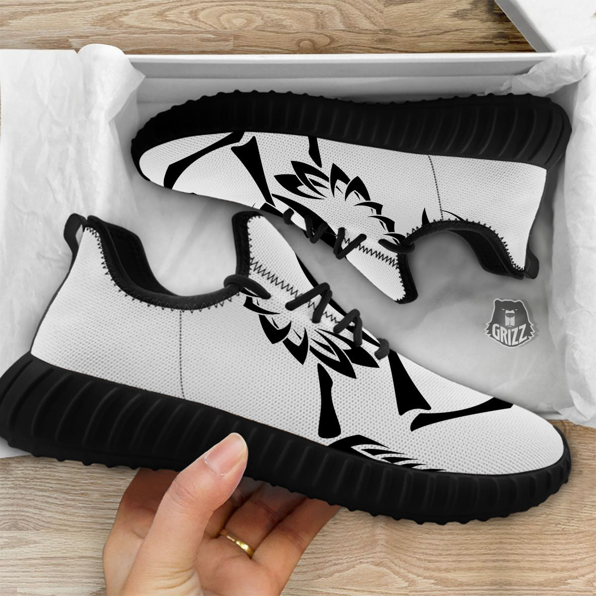 Mantis Spirit White And Black Print Black Walking Shoes-grizzshop