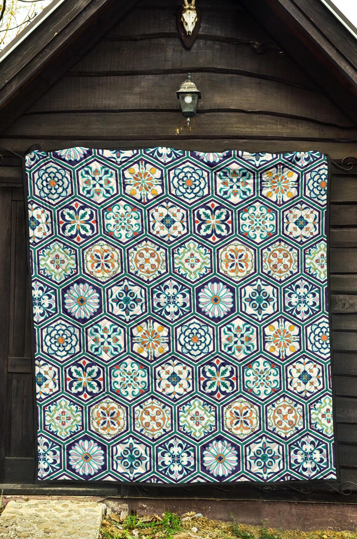 Mosaic Pattern Print Quilt-grizzshop