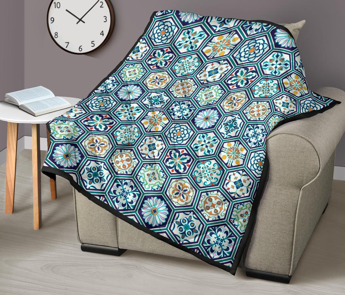 Mosaic Pattern Print Quilt-grizzshop