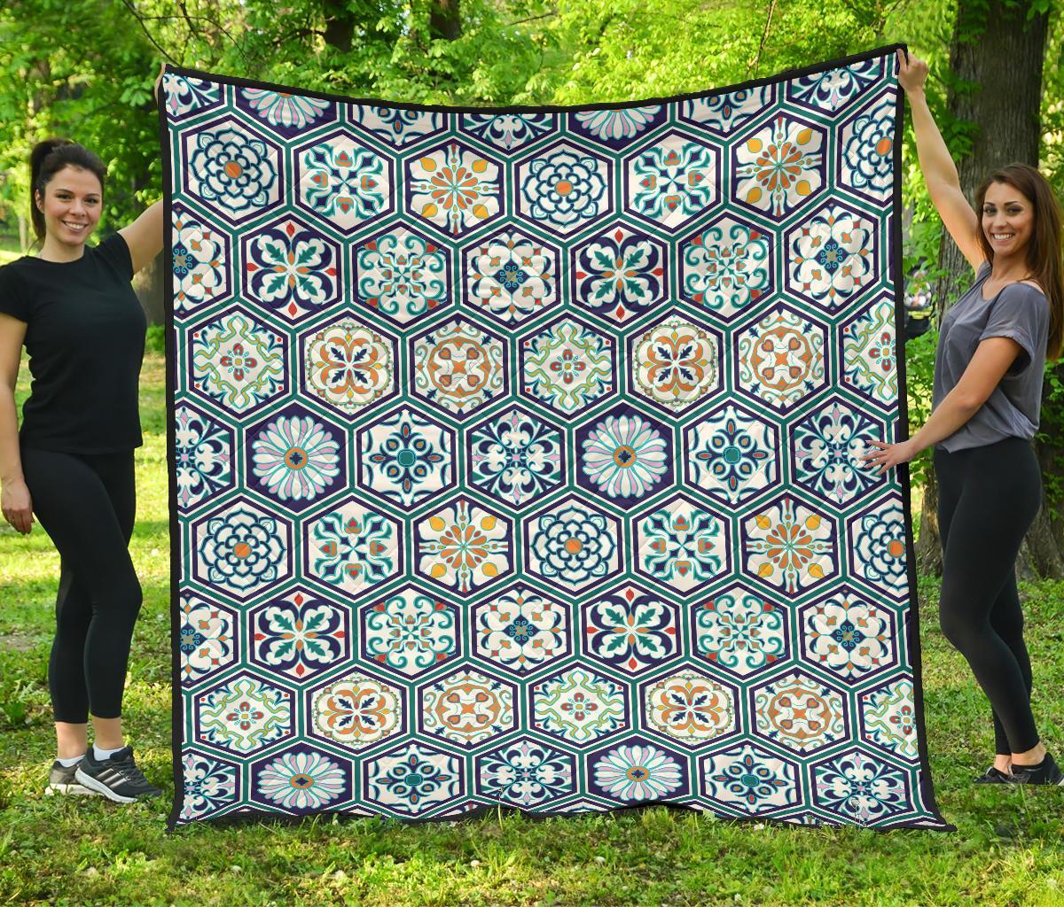 Mosaic Pattern Print Quilt-grizzshop
