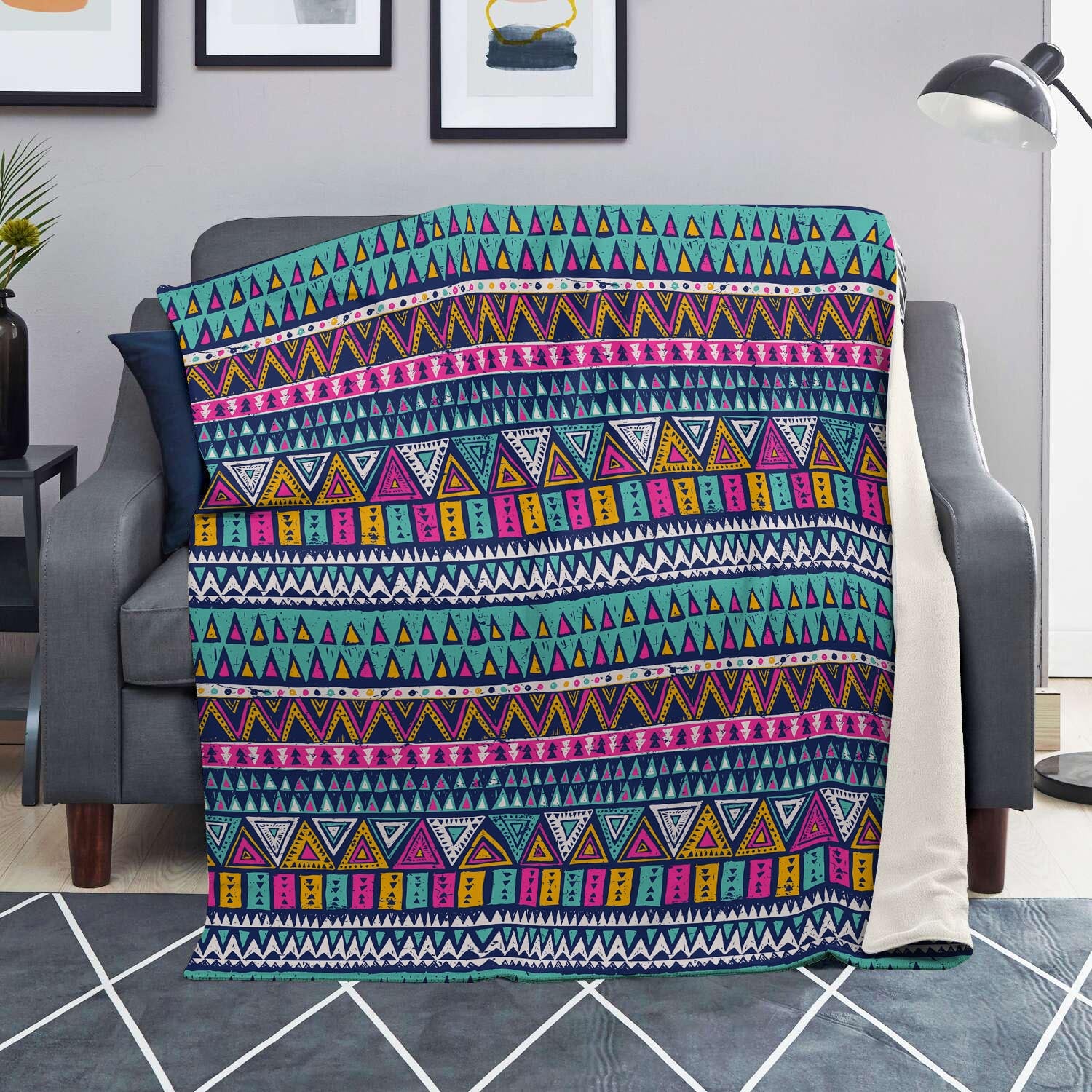 Multicolor Native Aztec Trippy Striped Blanket-grizzshop