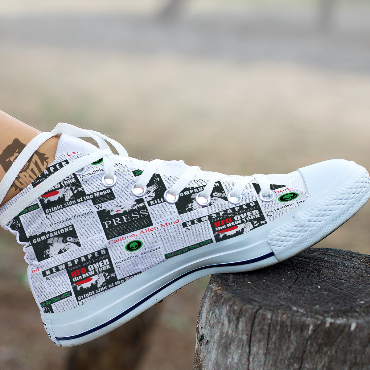 Newspaper Headlines Alien Print Pattern White High Top Shoes-grizzshop