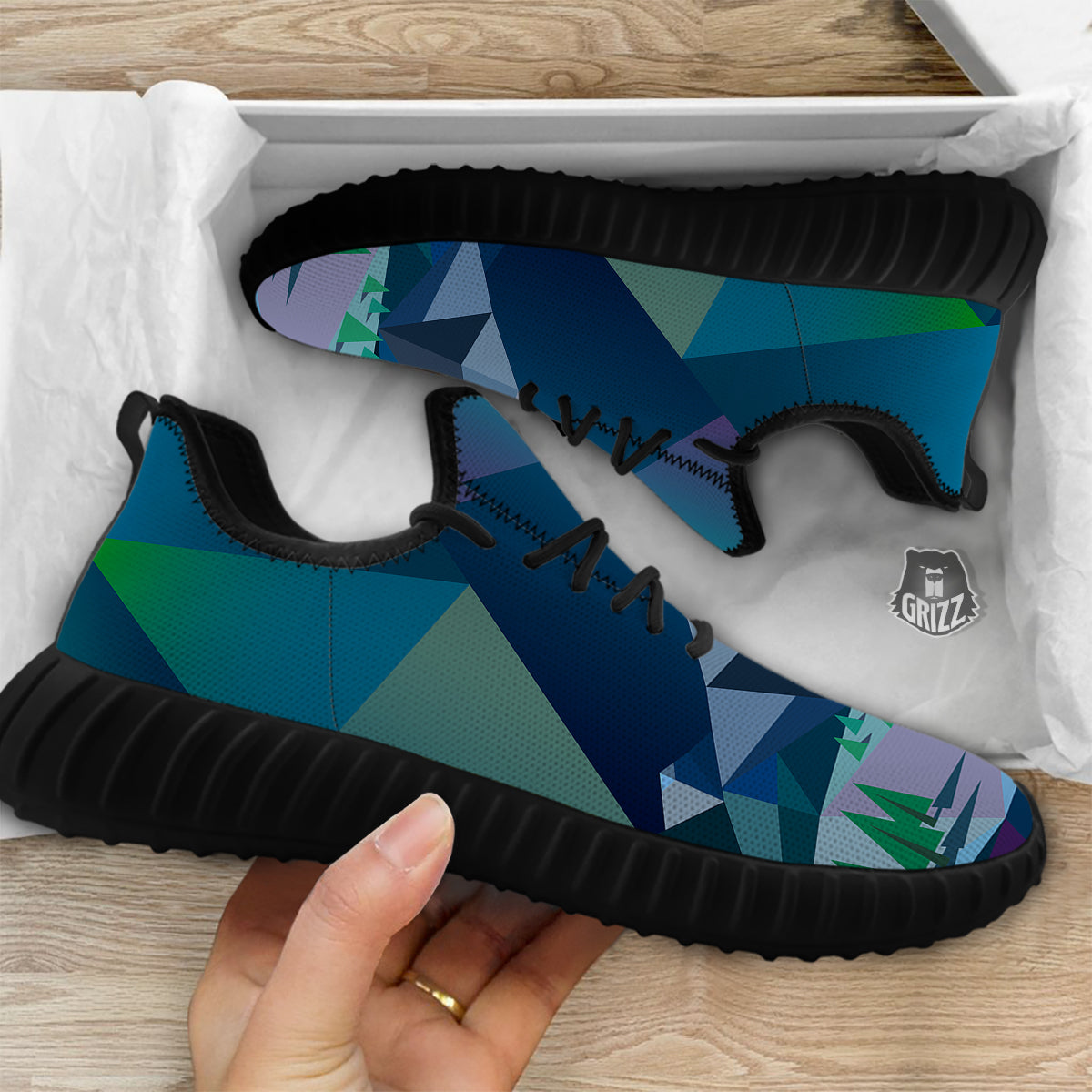 Northern Lights Geometric Polygonal Print Black Walking Shoes-grizzshop