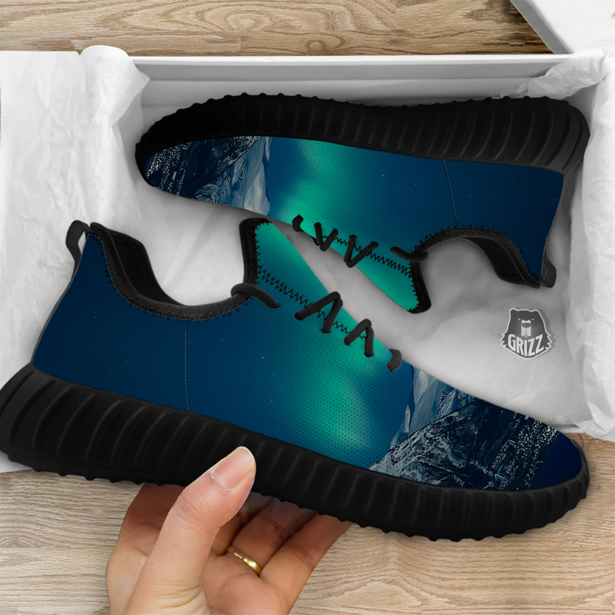 Northern Lights Print Black Walking Shoes-grizzshop