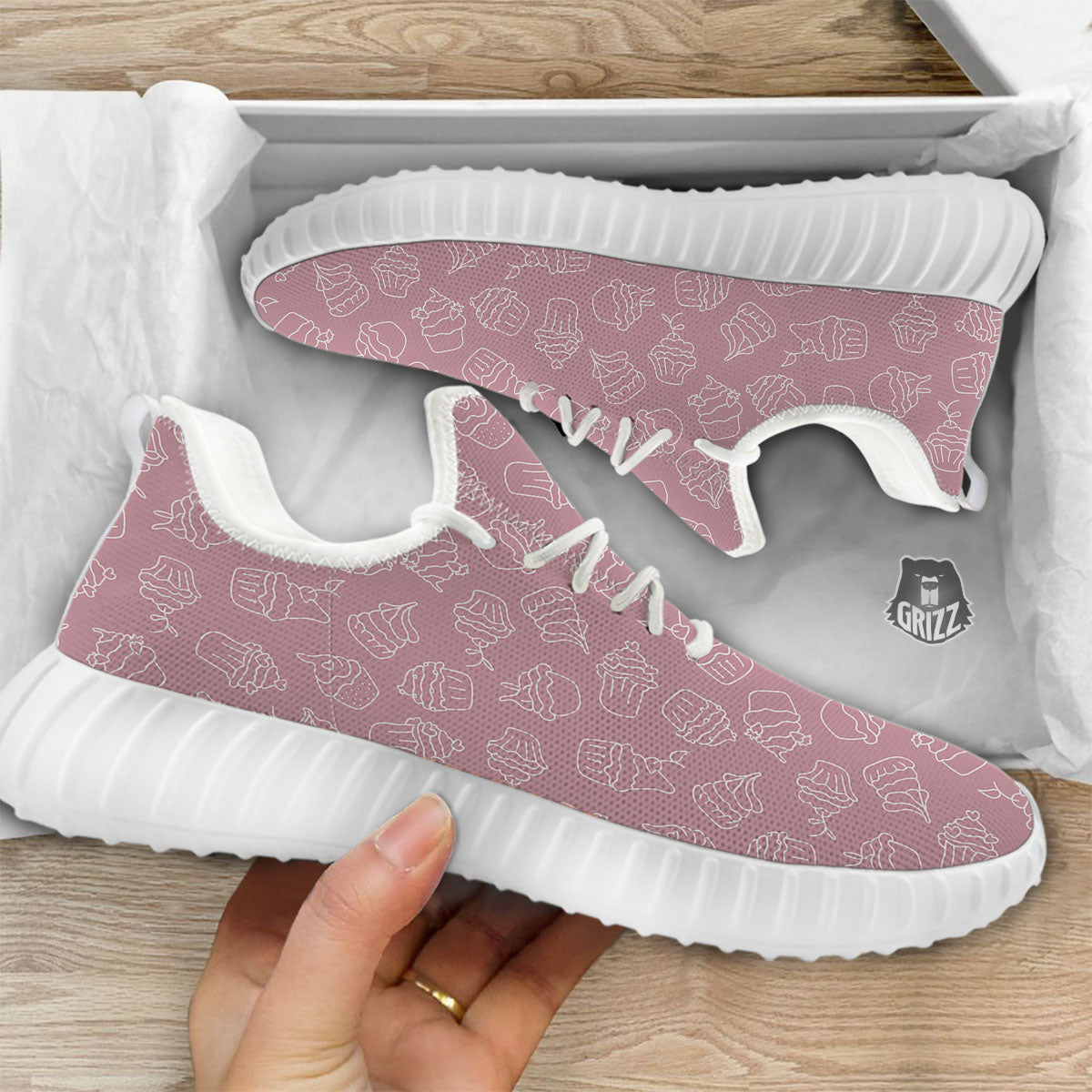 Pattern Mini Cupcake Print White Walking Shoes-grizzshop