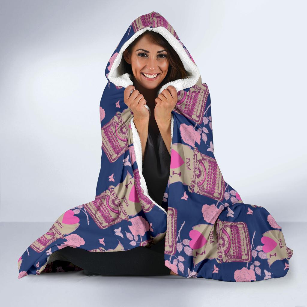 Pattern Typewriter Print Hooded Blanket-grizzshop