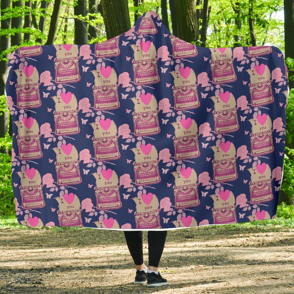 Pattern Typewriter Print Hooded Blanket-grizzshop