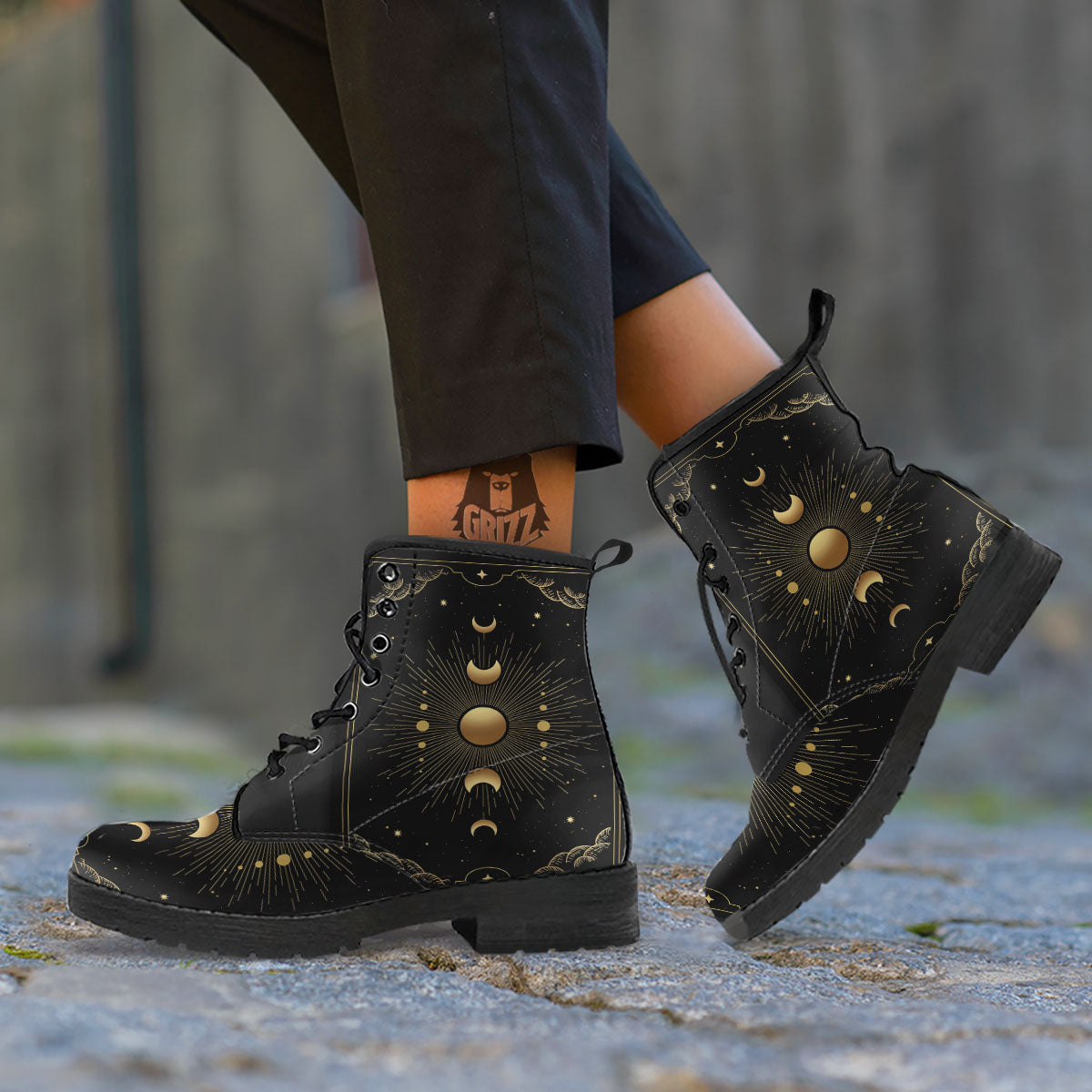 Phases And Eclipse Print Leather Boots-grizzshop