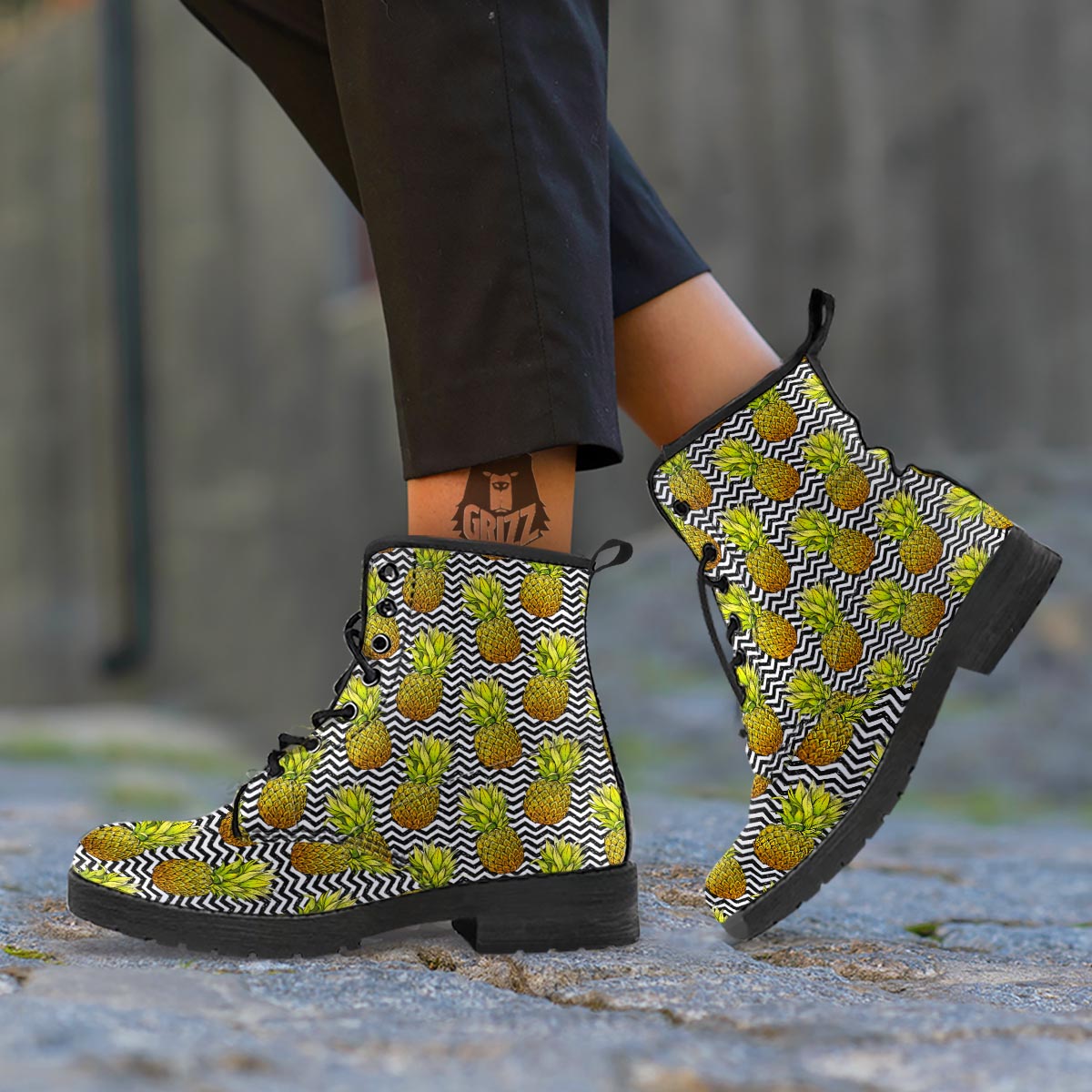 Pineapple White Zig Zag Print Pattern Leather Boots-grizzshop