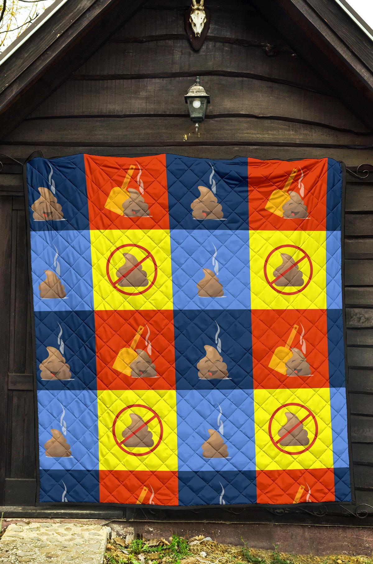 Poop Emoji Pattern Print Quilt-grizzshop