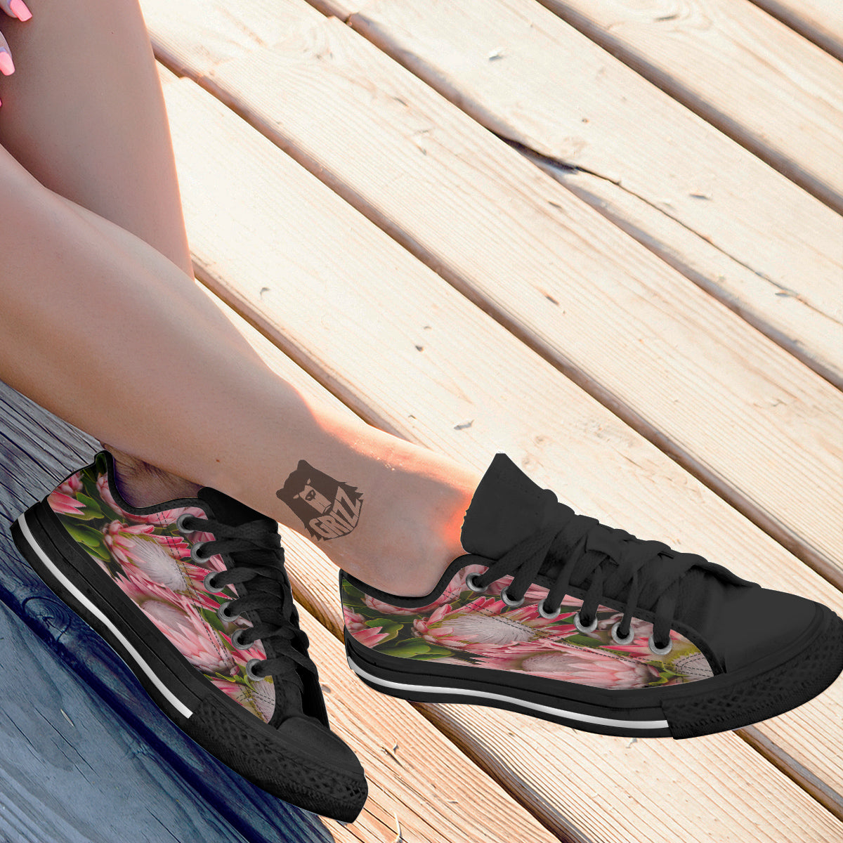 Proteas Bunches Print Black Low Top Shoes-grizzshop