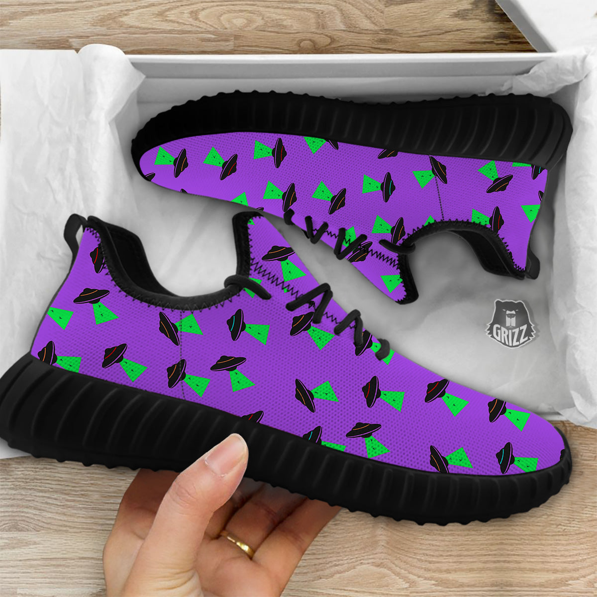 Purple UFO Alien Spaceship Print Pattern Black Walking Shoes-grizzshop