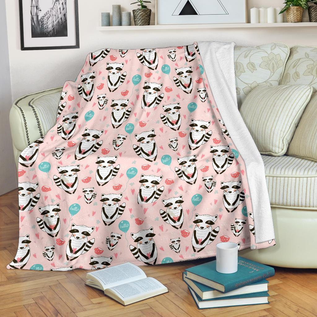 Raccoon Pattern Print Blanket-grizzshop