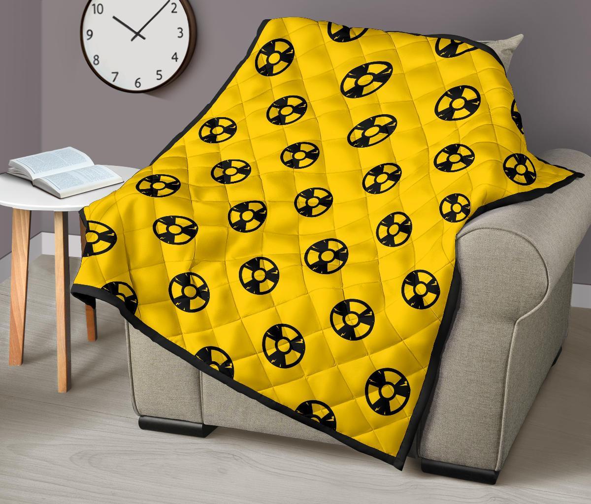 Radiation Pattern Print Quilt-grizzshop