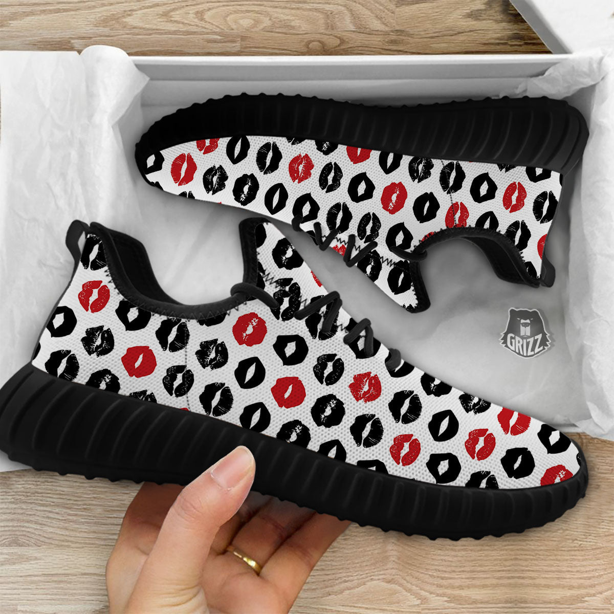 Red And Black Lips Print Pattern Black Walking Shoes-grizzshop