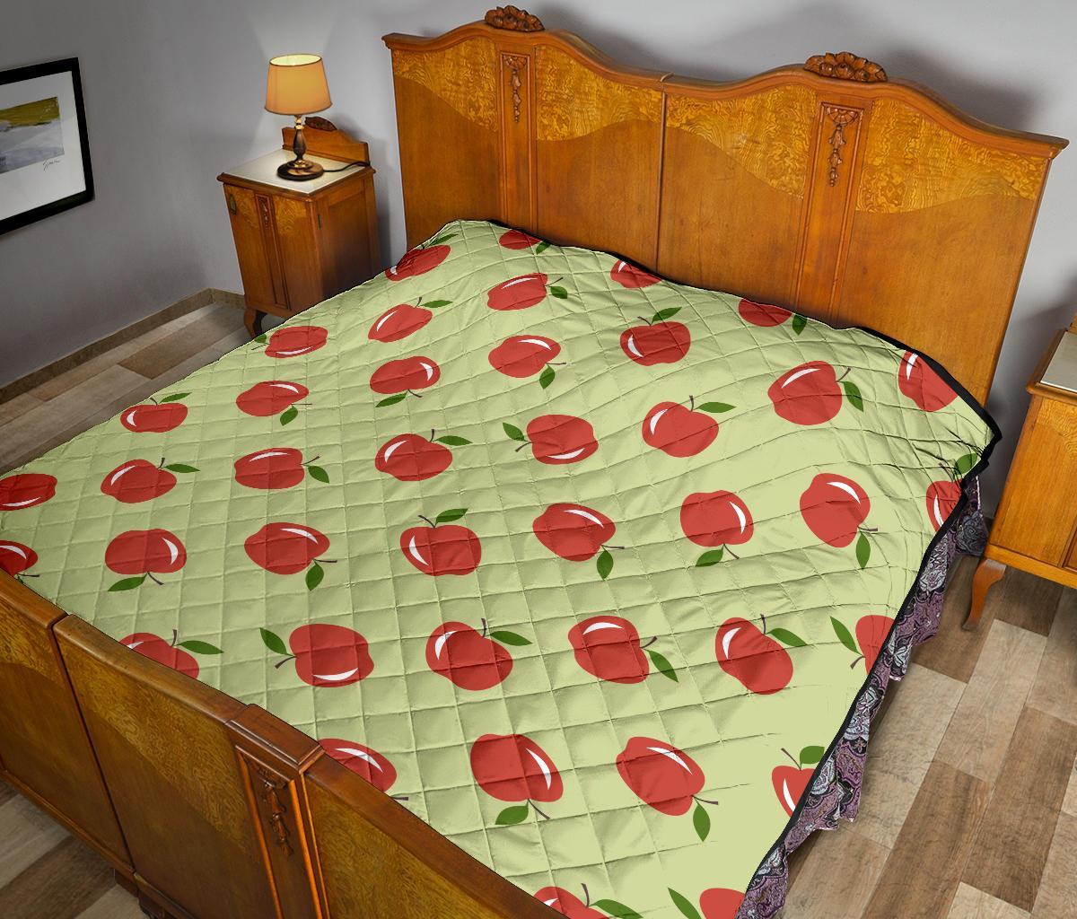 Red Apple Print Pattern Quilt-grizzshop