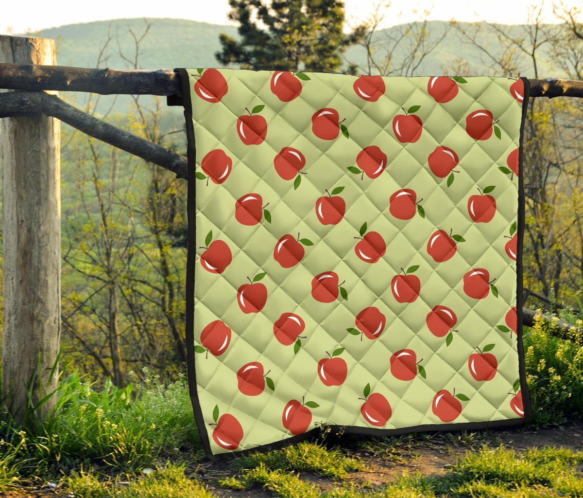 Red Apple Print Pattern Quilt-grizzshop