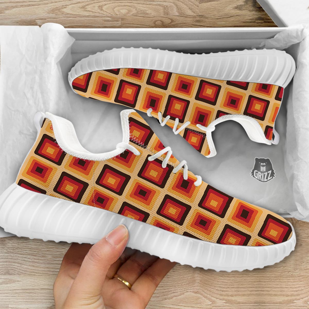 Rounded Square Retro Geometric Print Pattern White Walking Shoes-grizzshop