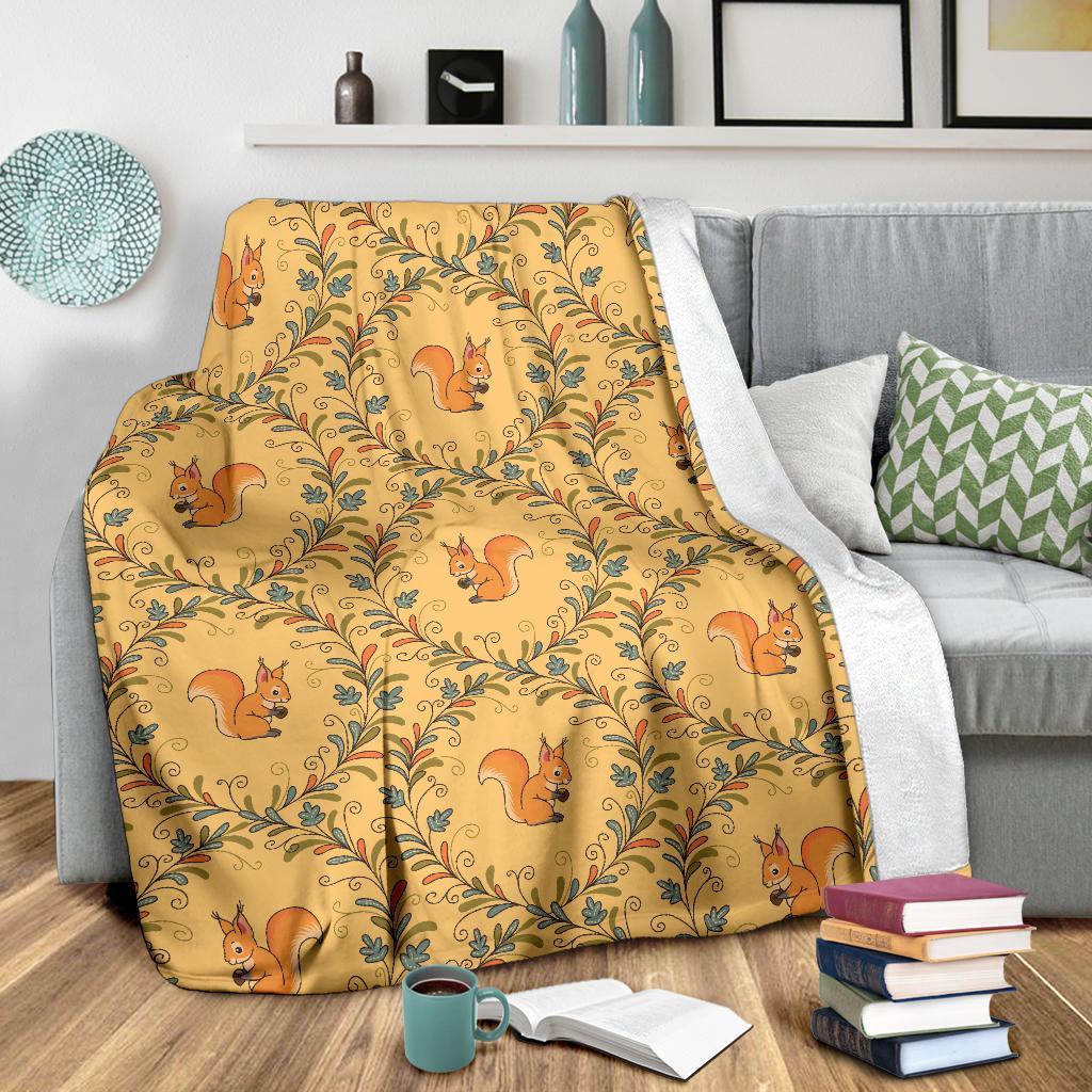 Squirrel Drawing Walnut Pattern Print Blanket-grizzshop
