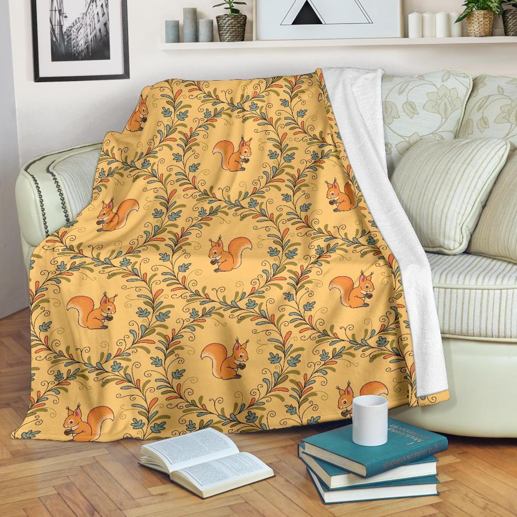 Squirrel Drawing Walnut Pattern Print Blanket-grizzshop