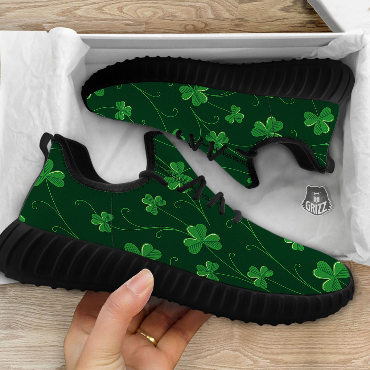 St. Patrick's Day Irish Leaf Print Black Walking Shoes-grizzshop