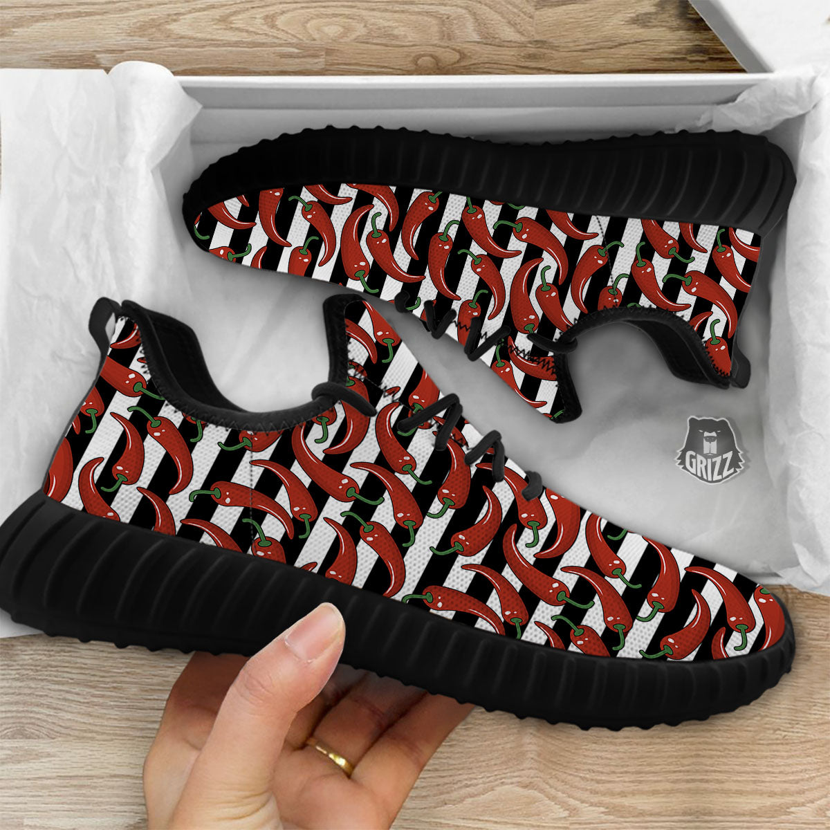 Striped Chili White And Black Print Black Walking Shoes-grizzshop