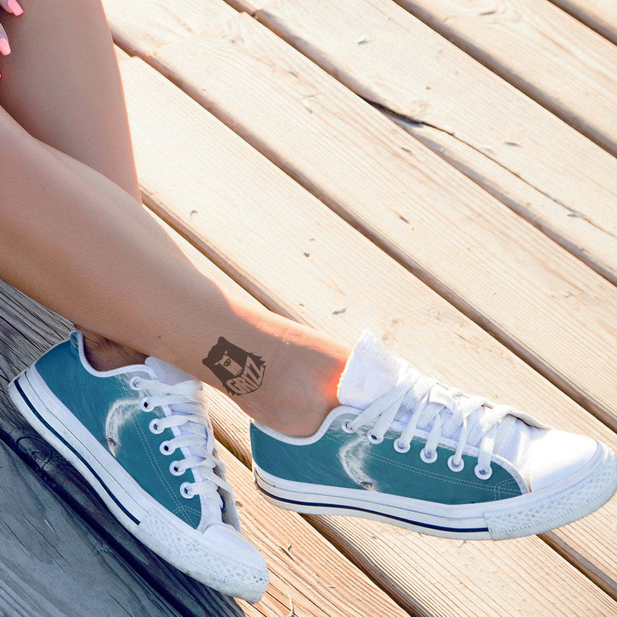Surfing On Sea Print White Low Top Shoes-grizzshop