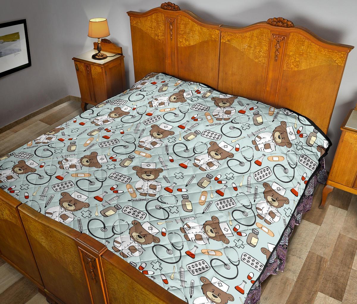 Teddy Bear Nurse Pattern Print Quilt-grizzshop