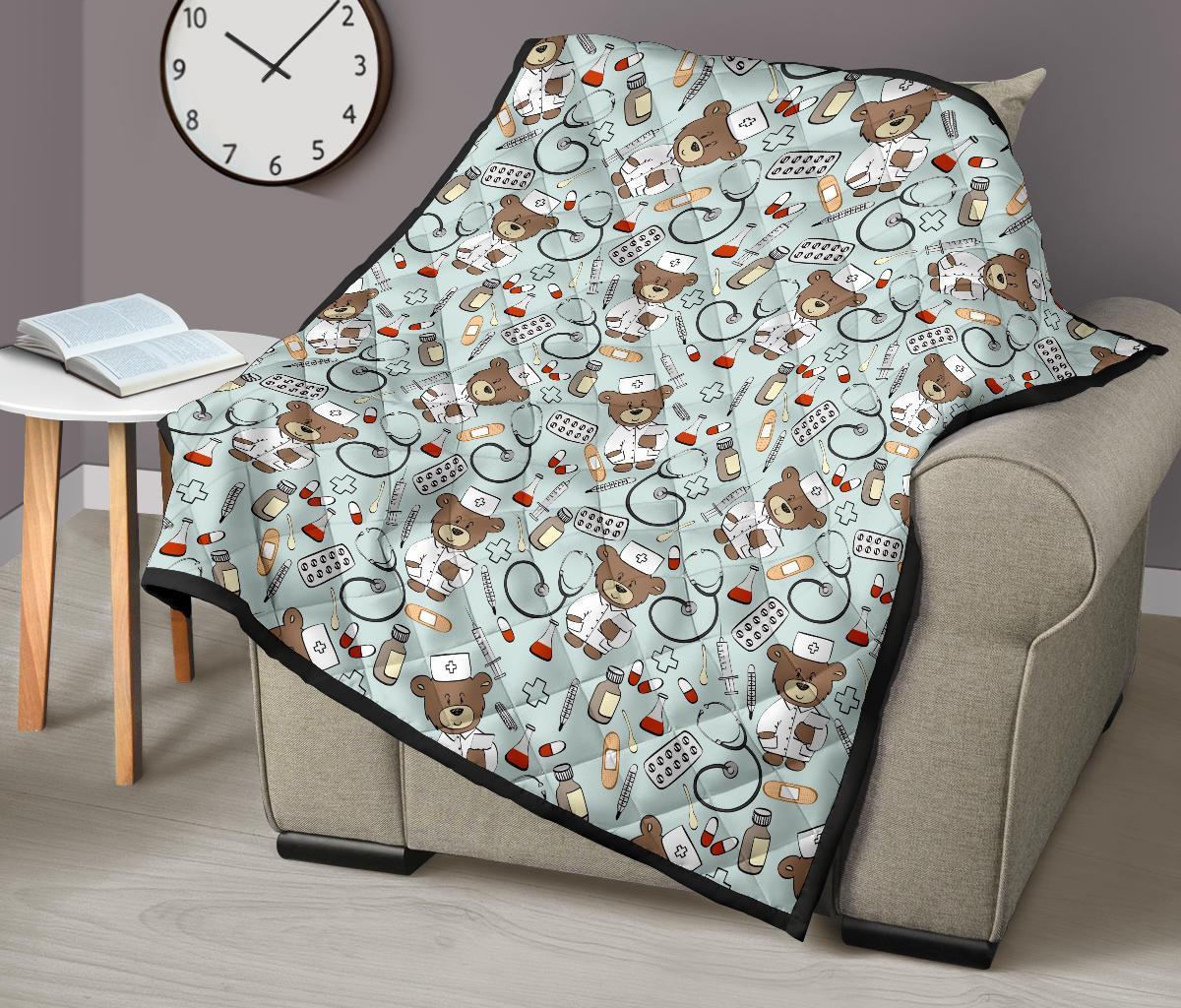 Teddy Bear Nurse Pattern Print Quilt-grizzshop