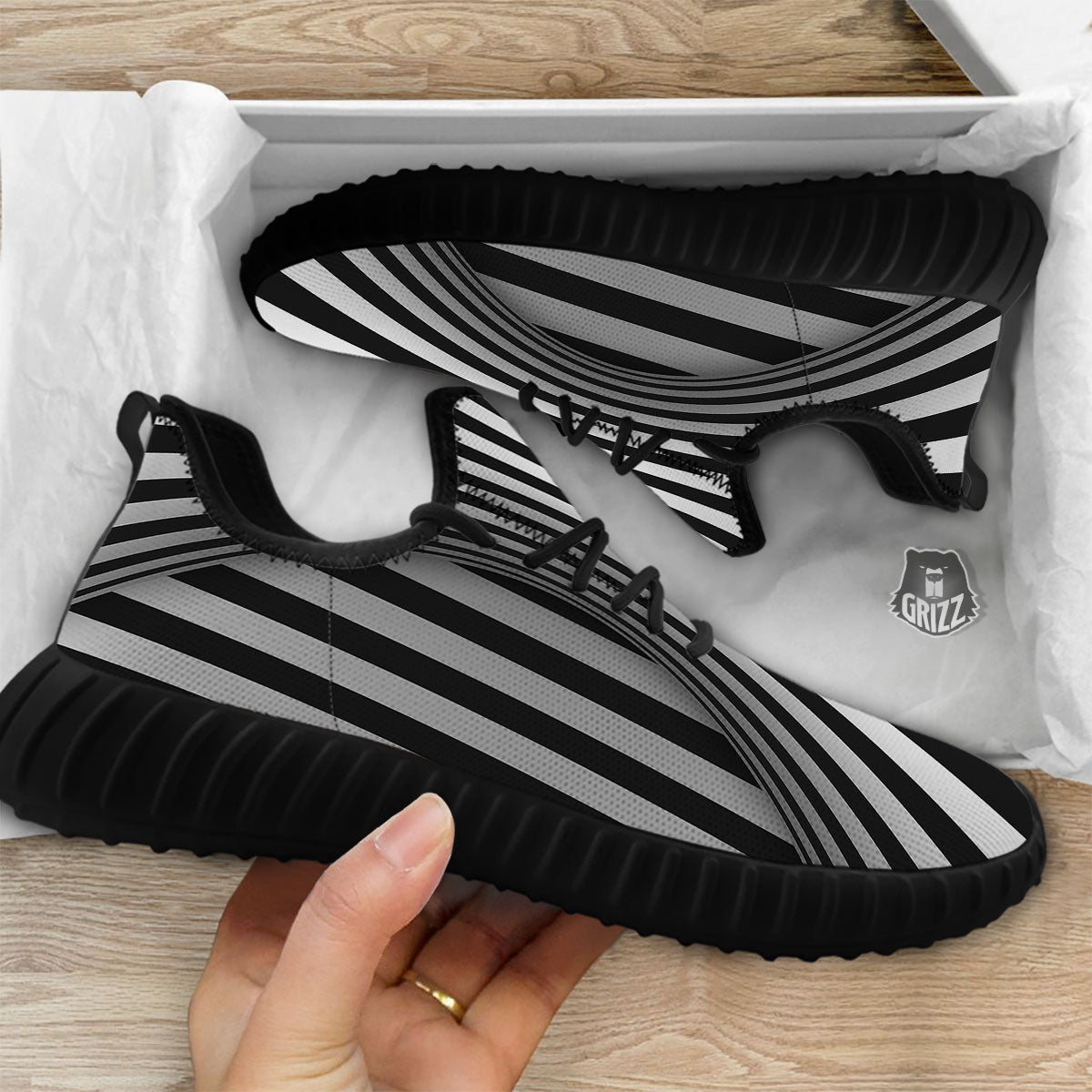 Torus Illusion White And Black Print Black Walking Shoes-grizzshop