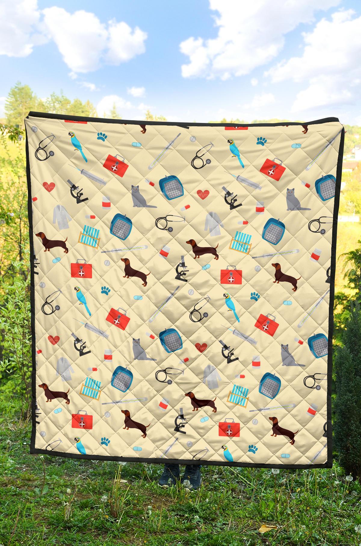 Veterianary Print Pattern Quilt-grizzshop