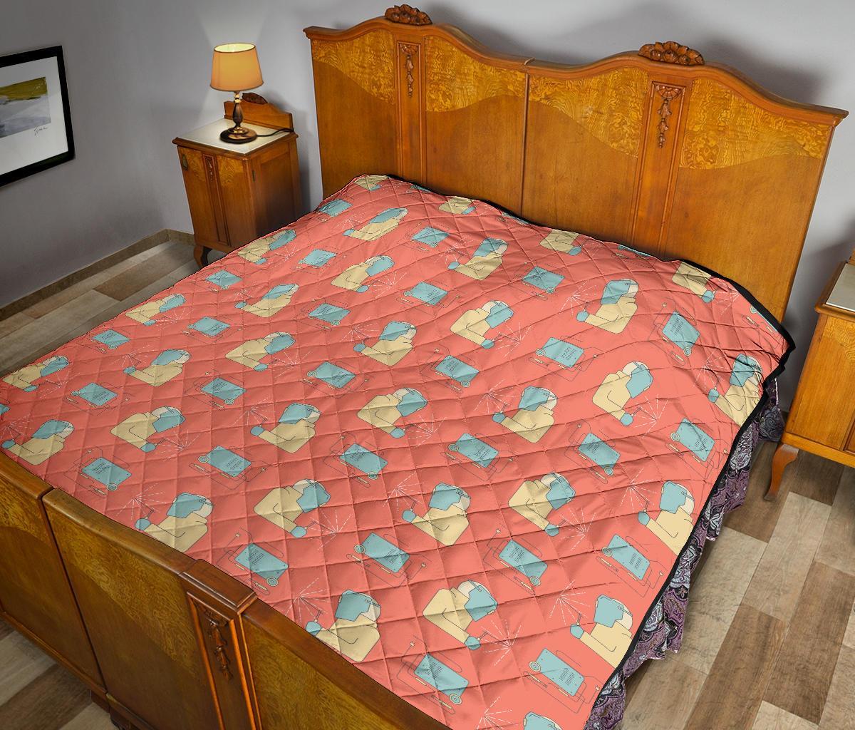 Welder Pattern Print Quilt-grizzshop