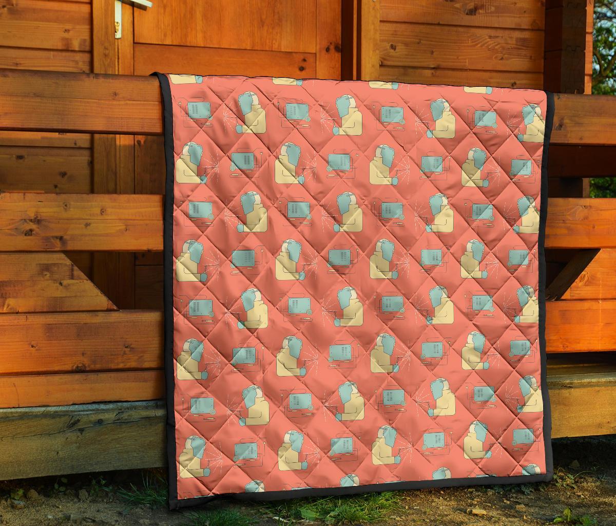 Welder Pattern Print Quilt-grizzshop