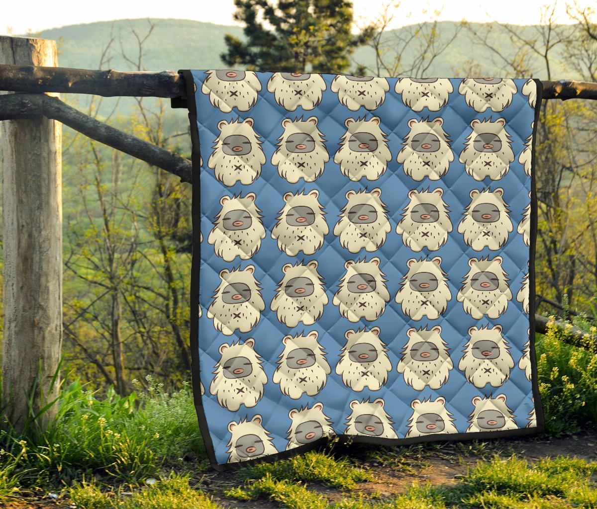 White Bigfoot Pattern Print Quilt-grizzshop