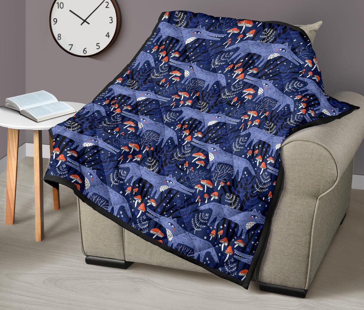 Wolf Cartoon Pattern Print Quilt-grizzshop