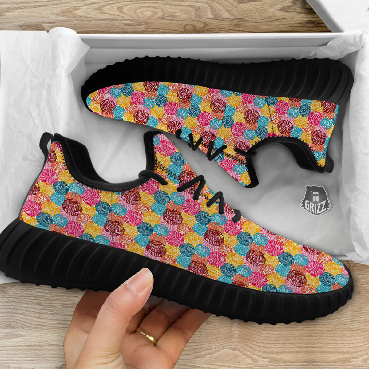 Yarn Balls Colorful Print Black Walking Shoes-grizzshop