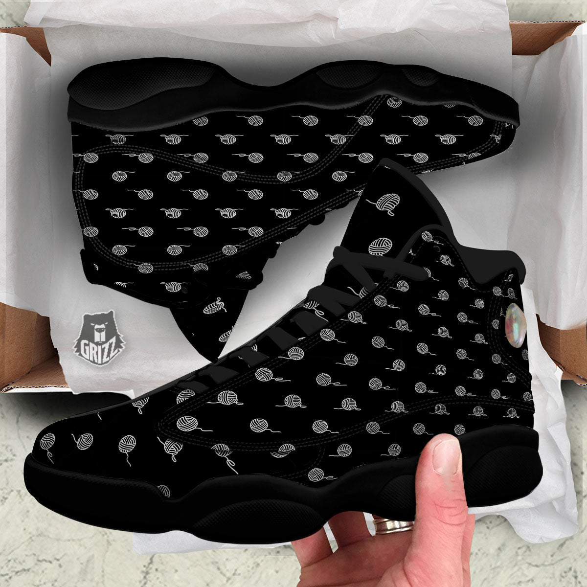 Yarn White And Black Print Pattern Black Basketball Shoes-grizzshop