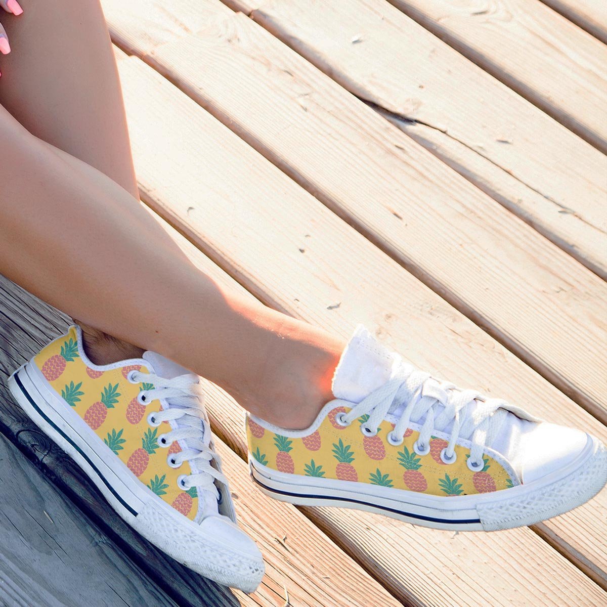 Yellow Pineapple Print Men's Low Top Shoes-grizzshop