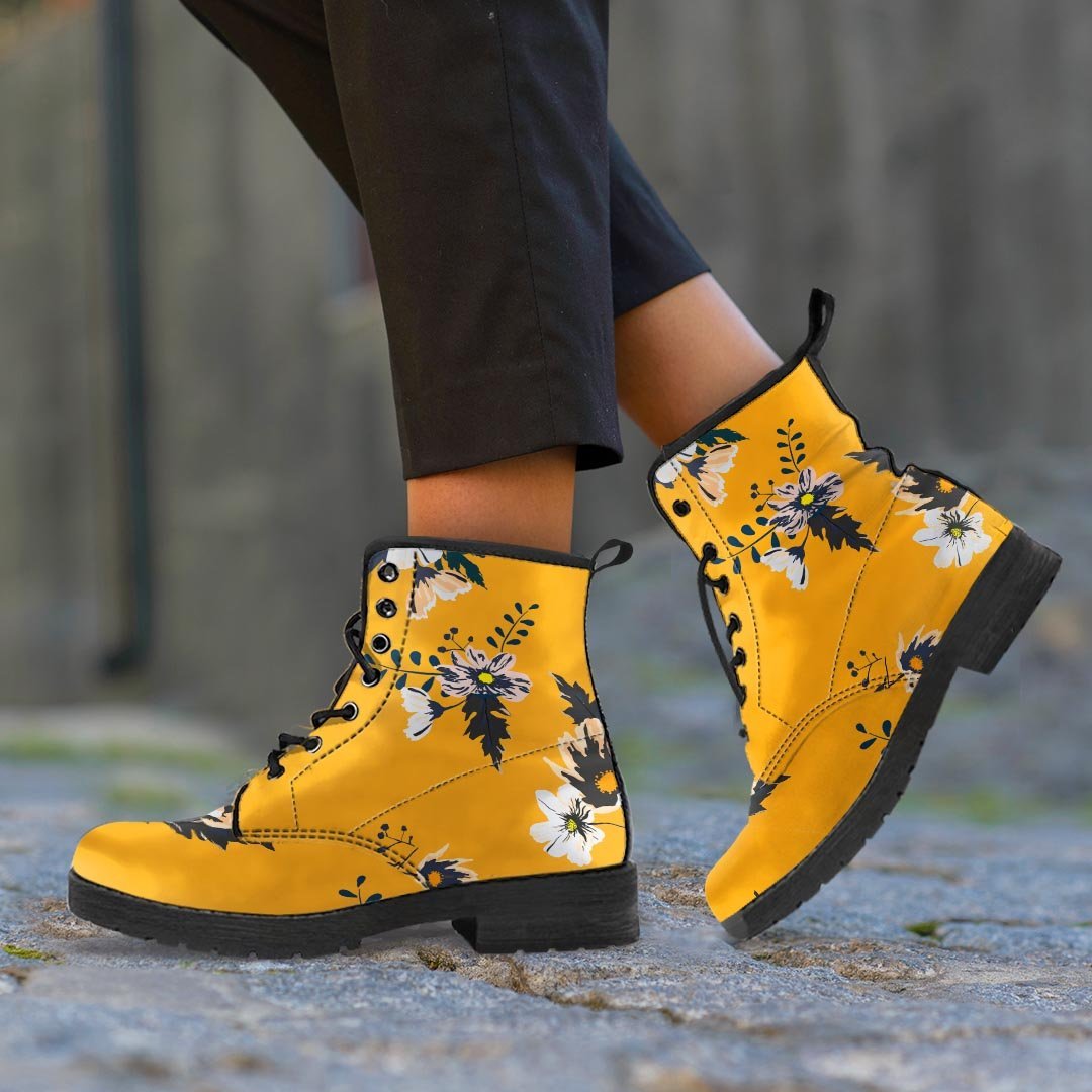 Yellow Flower Print Men's Boots-grizzshop