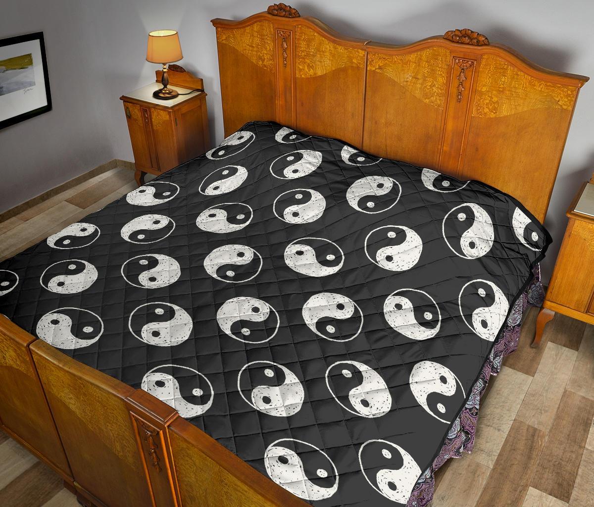 Yin Yang Black Pattern Print Quilt-grizzshop