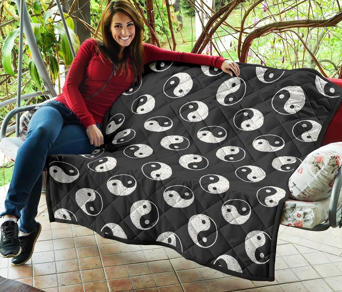 Yin Yang Black Pattern Print Quilt-grizzshop