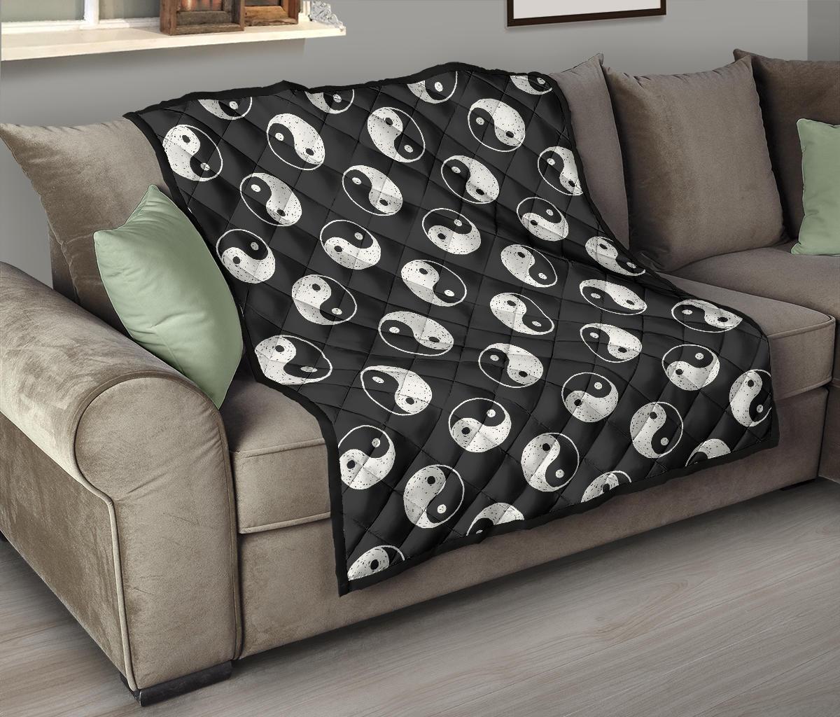 Yin Yang Black Pattern Print Quilt-grizzshop