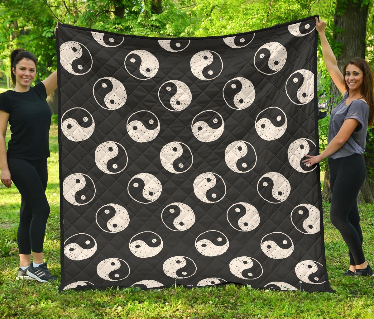 Yin Yang Black Pattern Print Quilt-grizzshop
